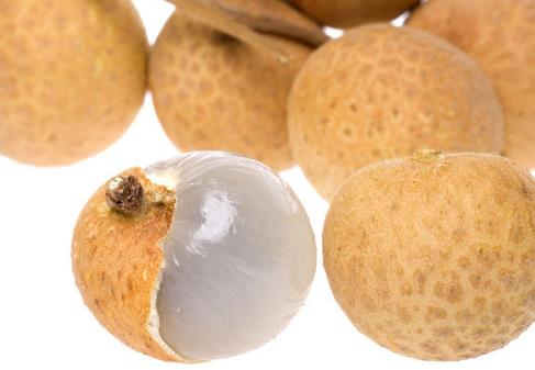 桂圆的营养功效、与食用方法，如何选购高品质桂圆？